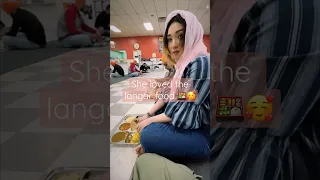 My Chinese Girlfriend Discovers Sikh Culture at a Gurudwara! 🙏