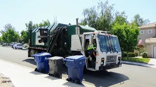 Garbage Trucks Vs Lines!