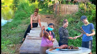 Making a sturdy wooden bridge alone,  Make grilled duck and pork to sell - alone on the farm