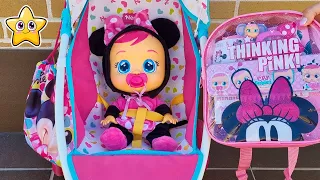 BEBÉS LLORONES MINNIE Rutina de Mañana para GUARDERÍA Preparo Mochila, Material Escolar y Lonchera