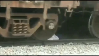 A man miracle escape from train accident while crossing the platform
