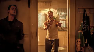 عصابة بتدخل بيت راجل كفيف عشان تسرقه ولكنه بيبتدي يقتل فيهم كلهم وبيستنجدوا بالشرطة! Don't breathe