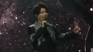 Dimash Qudaibergen - Stranger - ARNAU Prague 04/16/2022 [4K Fancam]