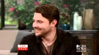 Chris Young break dances on "The Talk"