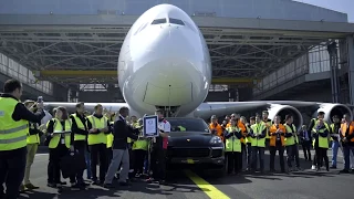 world's heavy Aeroplane & Train pulling by 2 great SUV cars