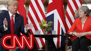 Trump meets with British Prime Minister Theresa May