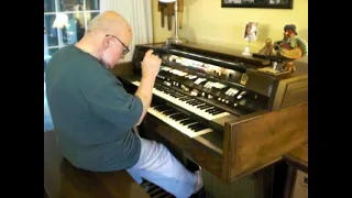 Mike Reed plays "Feelings" on the Hammond Organ
