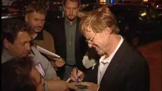 Robert Redford signing autographs in Berlin