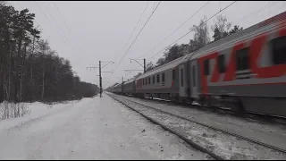 Электровоз ЭП20-053 с поездом №102М  Москва – Адлер