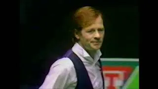 Alex Higgins v Mike Hallett 1986 UK Championship L16 (Best of 17) at 6-6