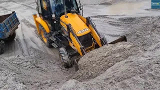 JCB Backhoe Loader and Tractors-Rain Work-JCB Backhoe Video