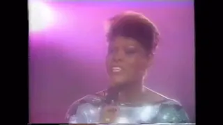 Dionne Warwick | SOLID GOLD | “Separate Lives” (1986)