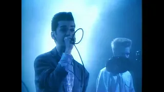 Depeche Mode - Something To Do (Live in Hamburg HD)