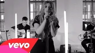 Ella Henderson - Ghost (VEVO dscvr Live)