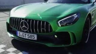 2017 Mercedes-AMG GT R Trailer