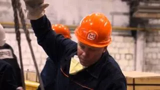 Лучший огнеупорщик трудится на металлургическом заводе имени Серова.