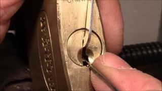 (picking 144) EM-D-KAY BRAND padlock (CHINA) picked - thanks to 'RJ Robert James' for this lock