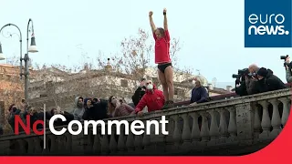 Rome daredevils throw themselves into River Tiber to welcome new year