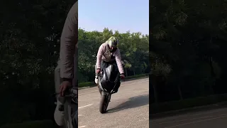 Rolling stoppie🔥 on r15❤️‍🔥