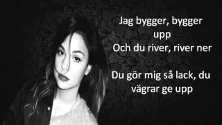 Alina Devecerski - Flytta På Dig [Lyrics]