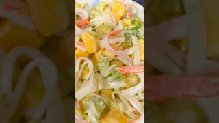 salad with mango