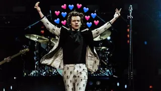 3 minutes of harry styles being harry styles