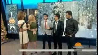 Il Volo sings Christmas classic 'O Holy Night' - Kathie Lee & Hoda