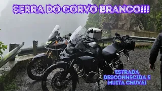 SUBINDO A SERRA DO CORVO BRANCO COM MUITA CHUVA PELO INTERIOR DE LAURO MULLER BMW F850 GS E CB 500X