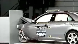 Mercedes E350 crash test