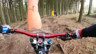 Oberhof Bikepark   DH mit Napalm Strike