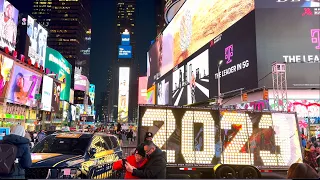 NYC Christmas ✨ 2023 NYE Numerals In Times Square & A Walk On Broadway