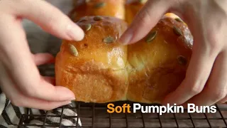 Soft, Fluffy Pumpkin Buns!