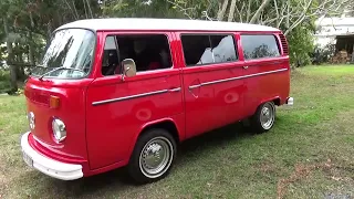 '76-os, T2-es VW minibusz (Transporter) a szerelömnél kaptam lencsevégre