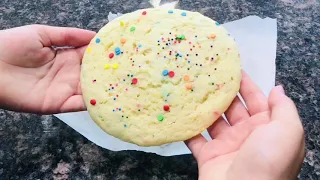 1 MINUTE SOFT& CHEWY GIANT Sugar cookie in a MICROWAVE recipe!(MUST TRY)