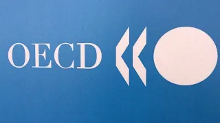 OECD Sees Global Economy Jolted by War in Ukraine