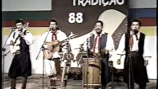 OS MONARCAS BUGIO DO FOLE SOLTO NO GALPÃO CRIOULO 1988