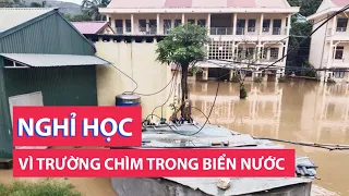 Trường học chìm trong biển nước sau mưa lớn, toàn bộ học sinh phải nghỉ học