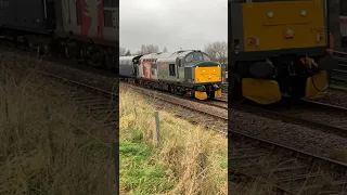 Class 37 - 37901 "Mirrlees Pioneer" passing Great Yarmouth Carriage Sidings #train #railway