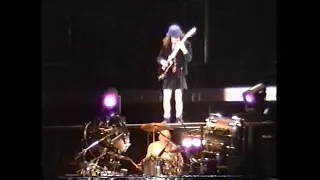 AC/DC LIVE - PARIS, FRANCE  [VIDEO CONCERT] SEPTEMBER 21ST 1991 (2 DVD)