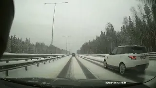 Трасса Санкт-Петербург - Москва. 03.01.2023 занесло