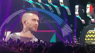 Maroon 5 - Wait (Live Viña 2020)