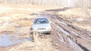 Toyota Sprinter Carib AE95 kickdown on mud, deep puddle