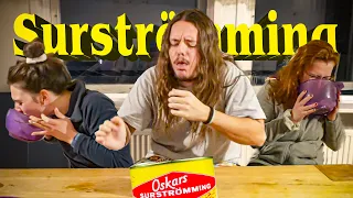 NON MANGIATE IL SURSTRÖMMING  🇸🇪  peggior "cibo" mai provato (pesce marcio)