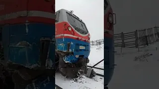 В Казахстане столкнулись два поезда, один из них следовал из Бишкека в Самару