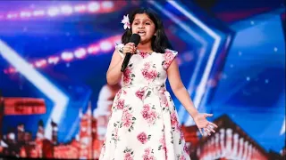 Souparnika Nair 10-Year-Old Gets a Standing Ovation for her INCREDIBLE Rendition of 'Never Enough'