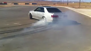 toyota crown 1JZS drift