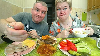 Мукбанг СОРВАЛАСЬ с ДИЕТЫ, ЖРУ ПЕЛЬМЕНИ И ПЛАЧУ! Семейный обед в России