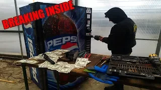 FOUND MONEY BREAKING INTO ABANDONED VENDING MACHINE! How much money was left in the vending machine?