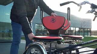 Rotatable seat on the Van Raam Fun2Go side-by-side tandem