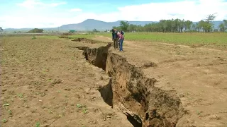 Scientists at odds over Kenya's massive crack